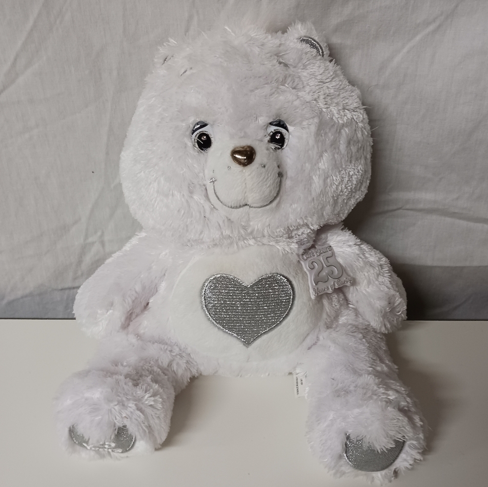 Care Bears 25th Anniversary White Tenderheart 2007 Swarovski Crystal Eyes Plush